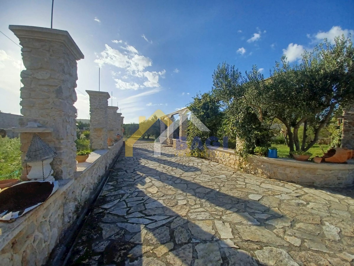 Haus Zu verkaufen - ŠIBENSKO-KNINSKA VODICE