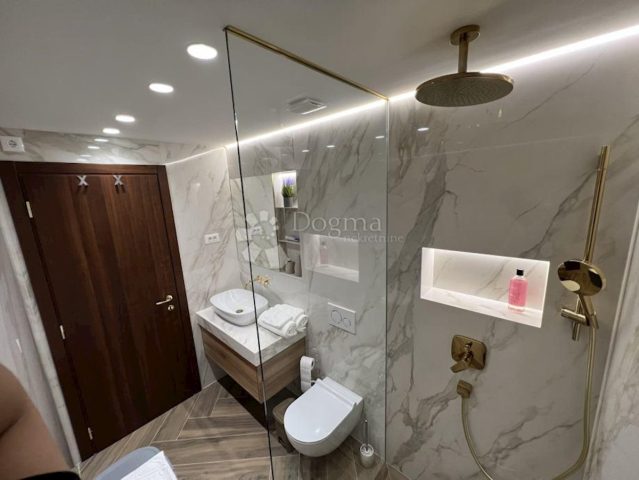 Apartma Naprodaj - Splitsko-dalmatinska Split - foto 2/10
