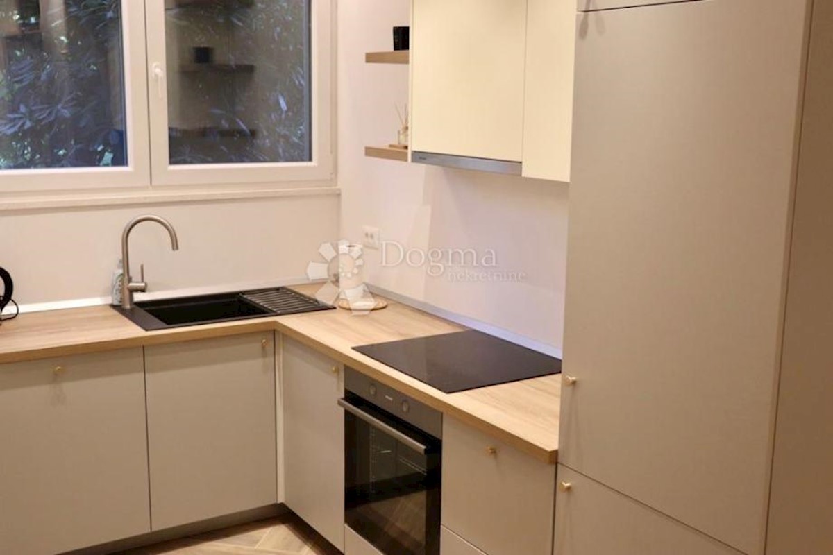 Apartmán Na prodej - SPLITSKO-DALMATINSKA SPLIT