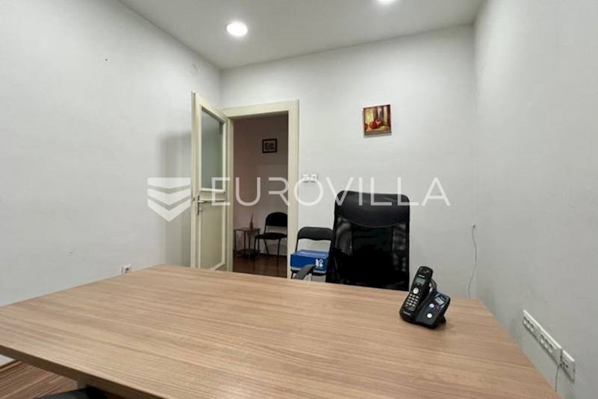 Business premises For rent - SPLITSKO-DALMATINSKA SPLIT