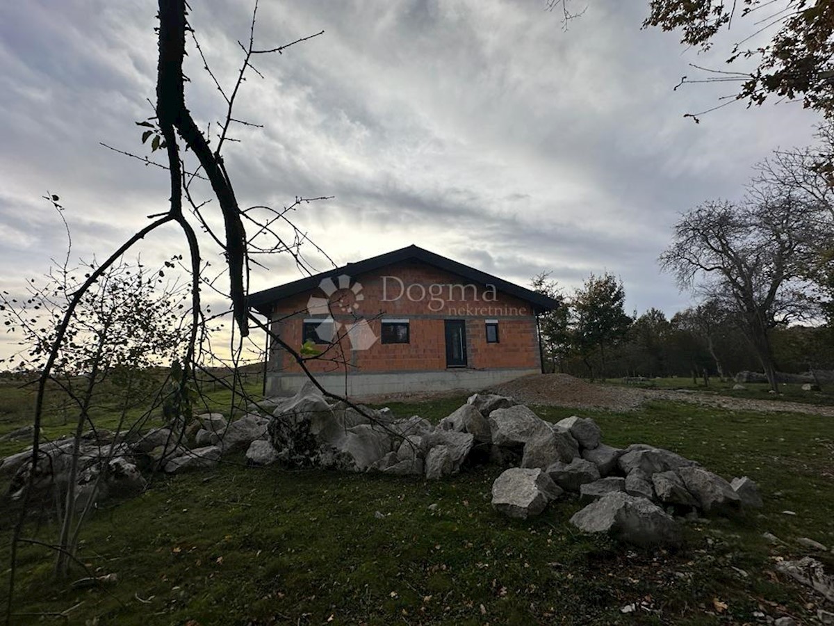 Casa In vendita - LIČKO-SENJSKA GOSPIĆ