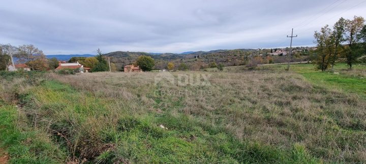 Pozemek na prodej 740 m² – Rakotule