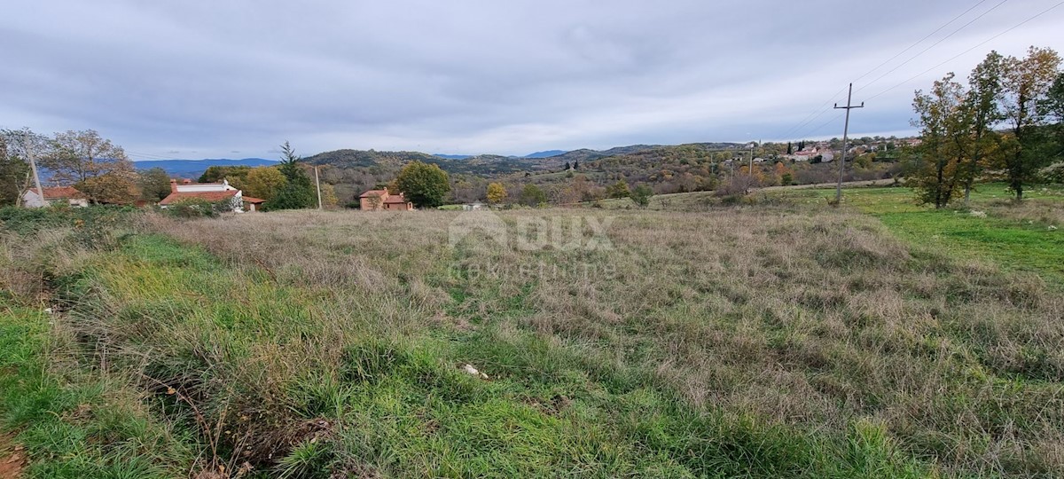 Land For sale - ISTARSKA KAROJBA