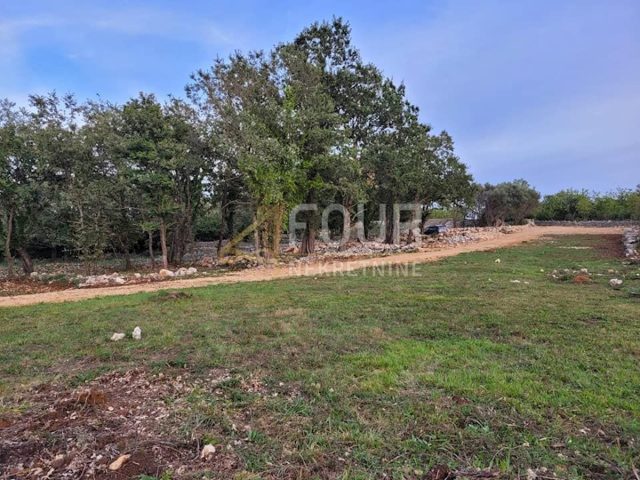 Land for sale 217 m² – Šilo
