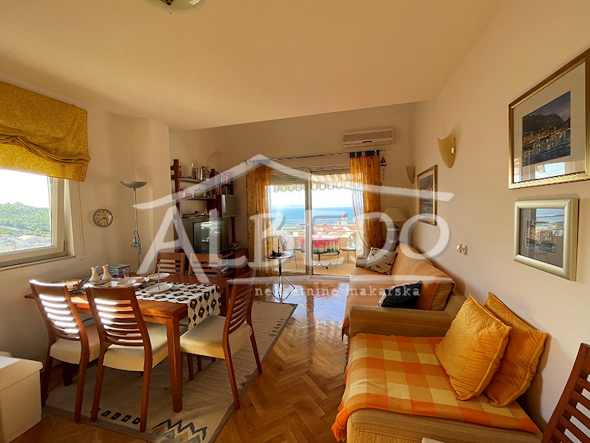 Flat For sale - SPLITSKO-DALMATINSKA BAŠKA VODA