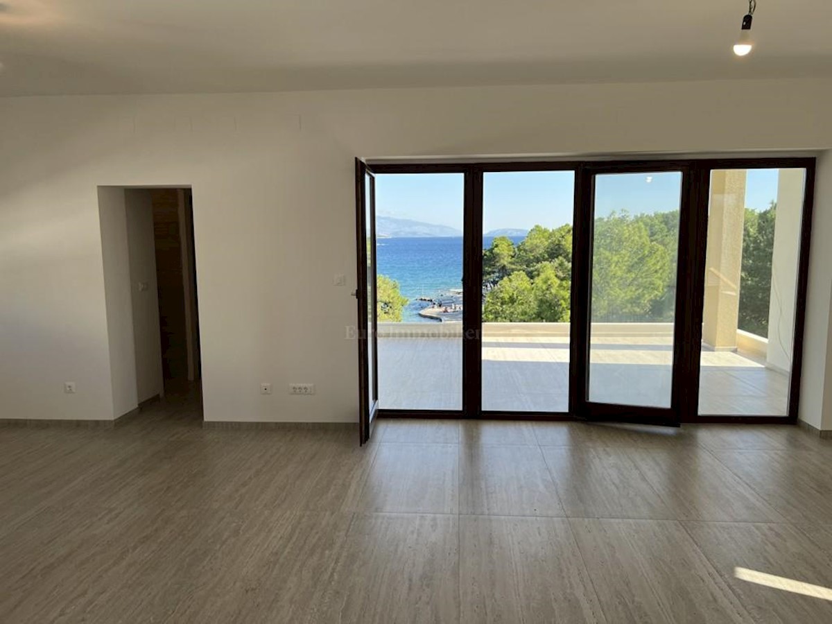 Apartmán Na predaj - Primorsko-goranska Krk - foto 2/15