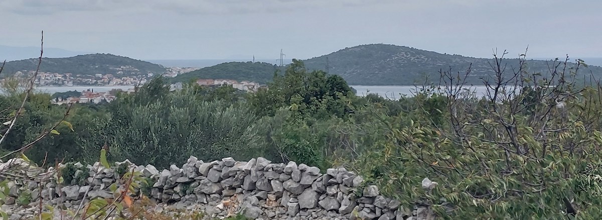 Terreno In vendita - ŠIBENSKO-KNINSKA ROGOZNICA