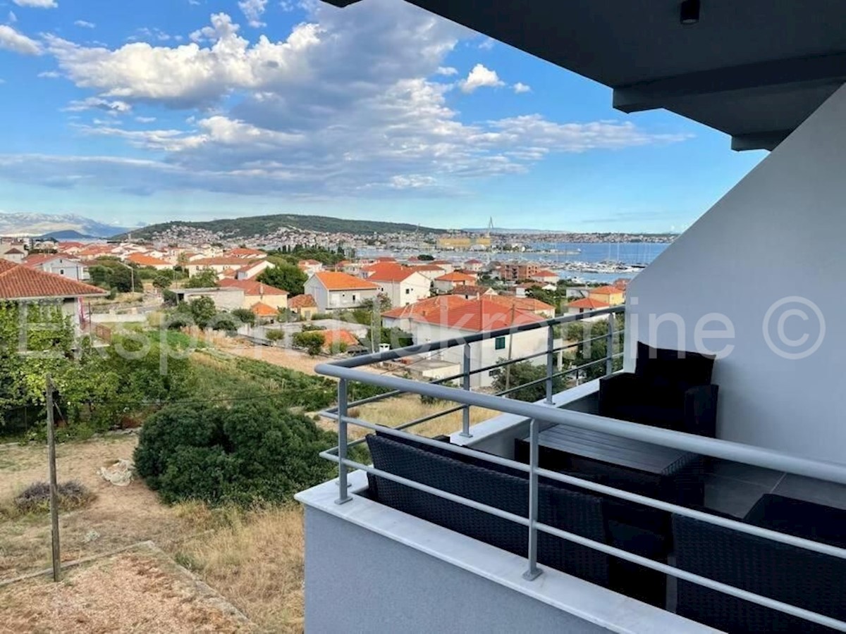 Appartement À vendre - SPLITSKO-DALMATINSKA SEGET