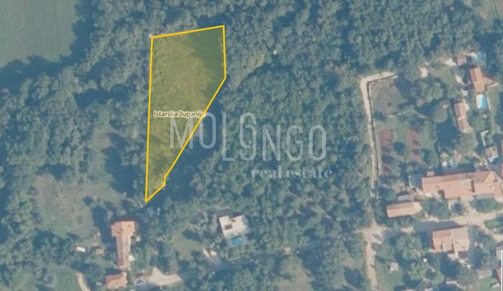 Land for sale 2641 m² – Juricani