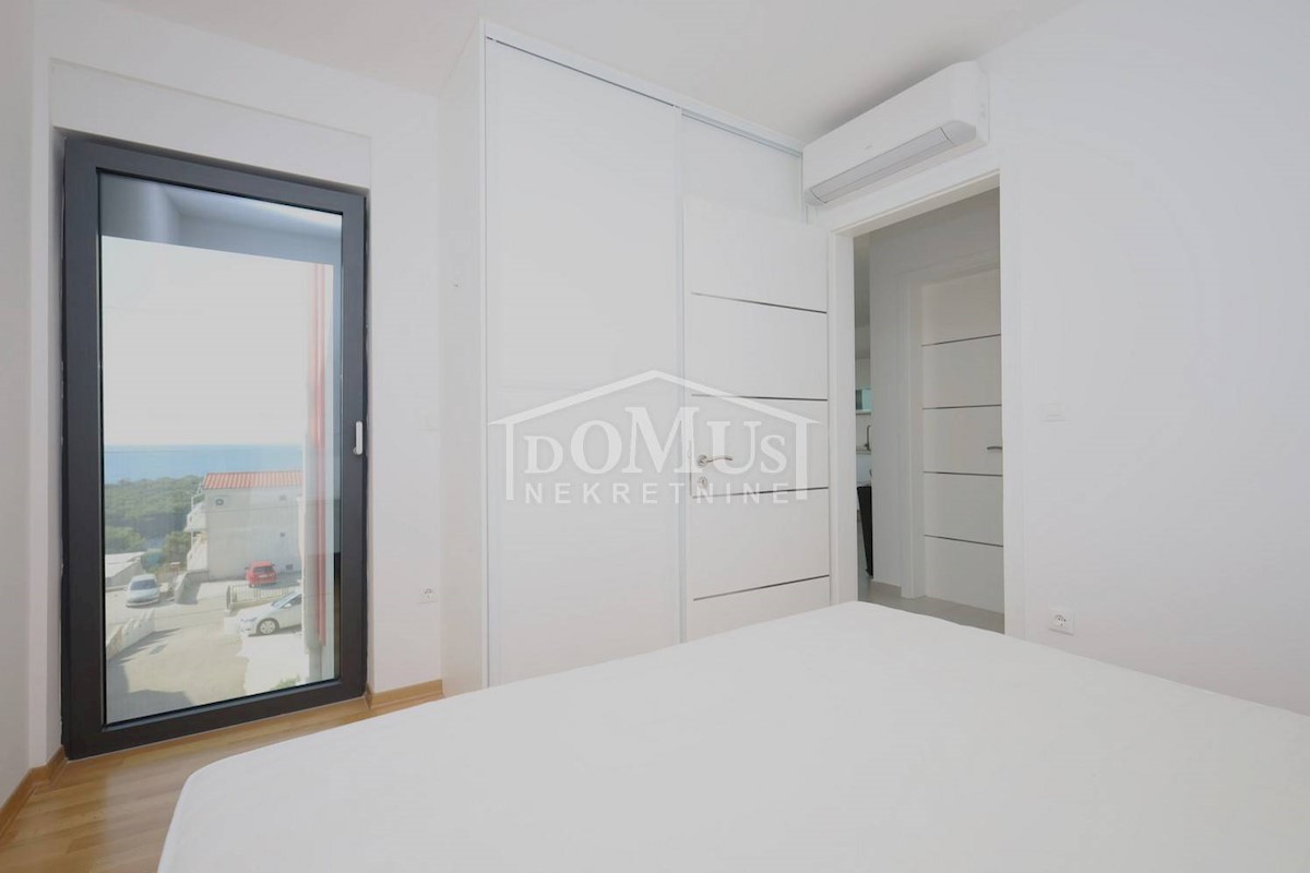 Flat For sale - ŠIBENSKO-KNINSKA PRIMOŠTEN