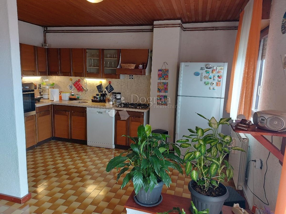 Flat For sale - PRIMORSKO-GORANSKA VIŠKOVO