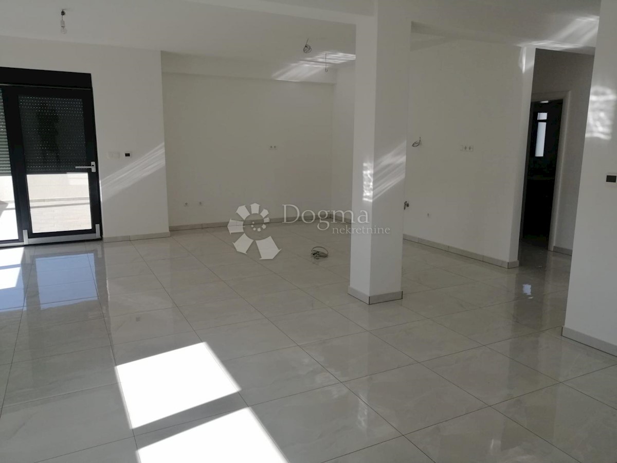 Apartment Zu verkaufen - ŠIBENSKO-KNINSKA VODICE