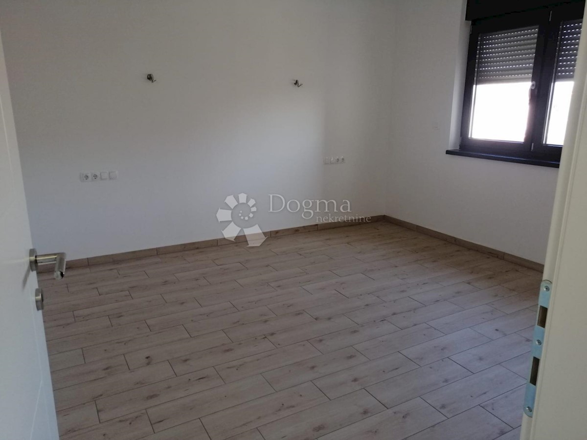Apartma Naprodaj - ŠIBENSKO-KNINSKA Vodice