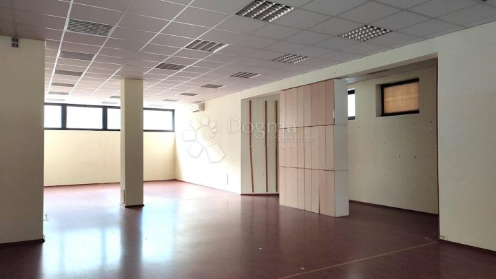 Gewerbefläche Zu verkaufen - Primorsko-goranska Rijeka - foto 2/12