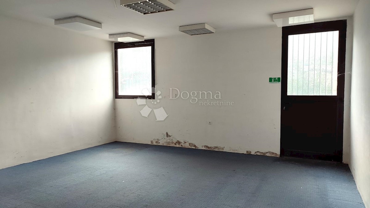 Business premises For sale - PRIMORSKO-GORANSKA RIJEKA