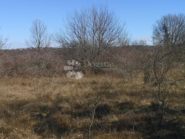 Terrain à vendre 760 m² – Labin