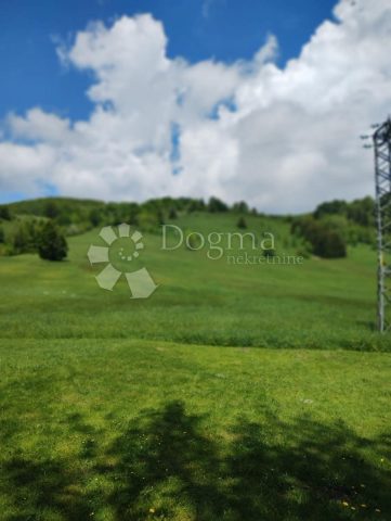 Land for sale 800 m² – Begovo Razdolje