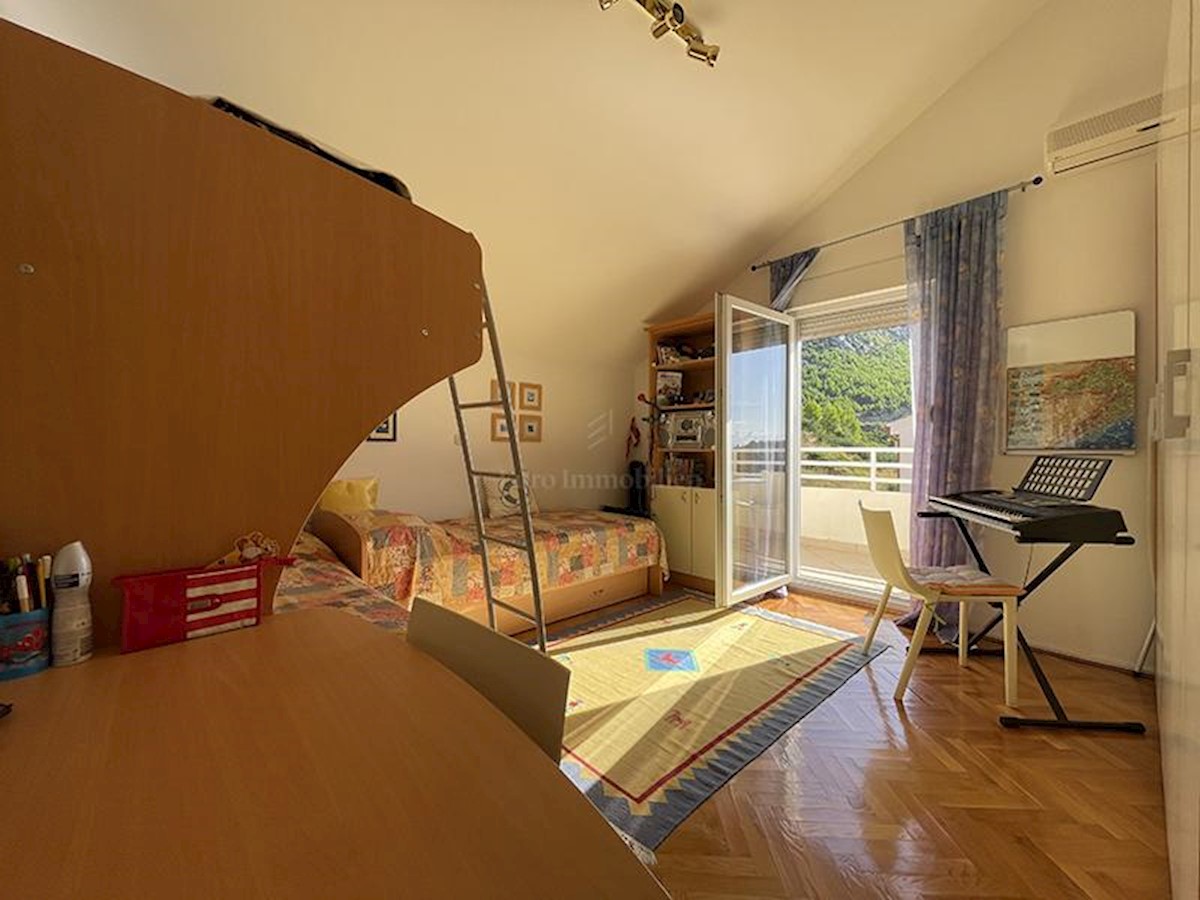 Apartment Zu verkaufen - SPLITSKO-DALMATINSKA BAŠKA VODA