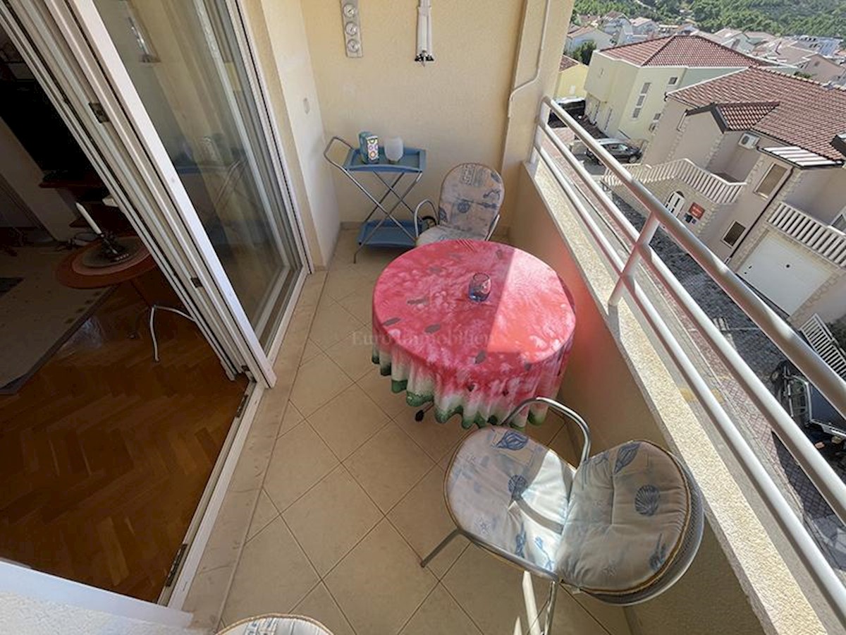 Apartment Zu verkaufen - SPLITSKO-DALMATINSKA BAŠKA VODA