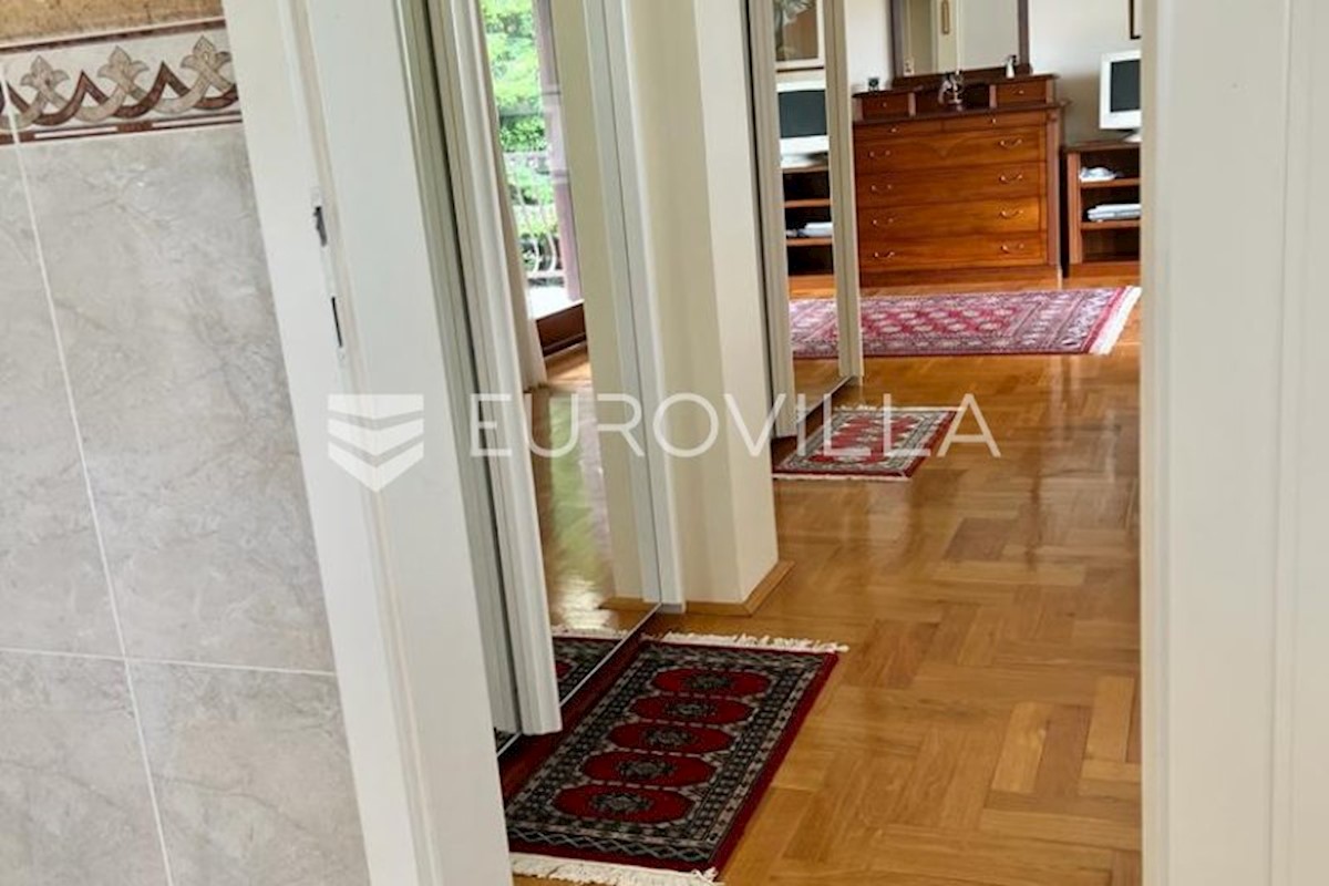 House For sale - KARLOVAČKA RAKOVICA