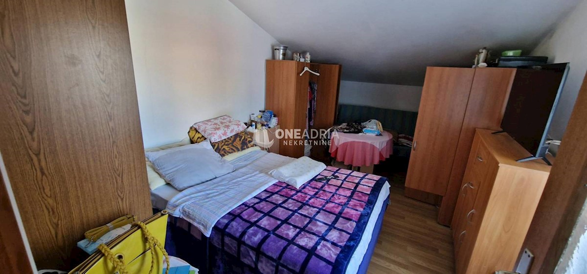 Apartma Na predaj - PRIMORSKO-GORANSKA CRIKVENICA