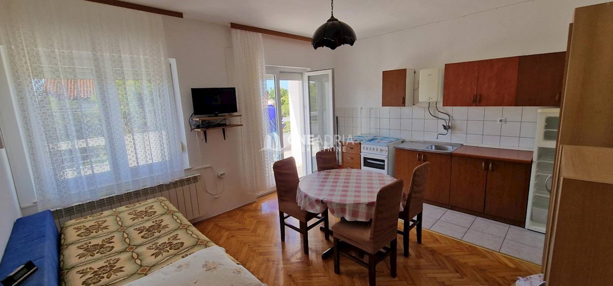 Stan Na prodaju - PRIMORSKO-GORANSKA CRIKVENICA
