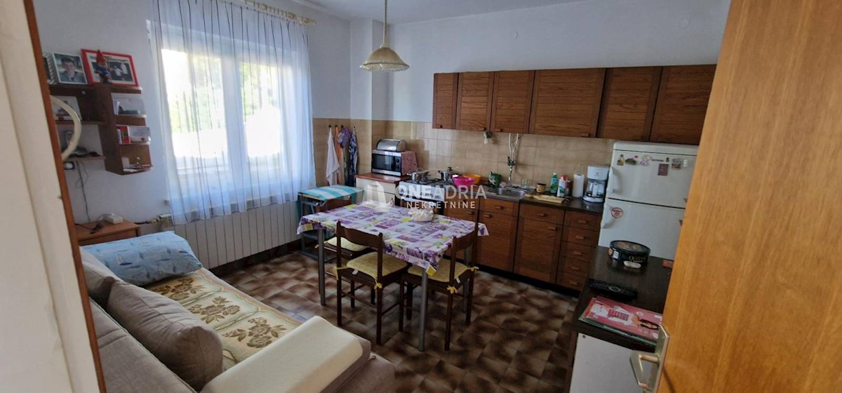 Stan Na prodaju - PRIMORSKO-GORANSKA CRIKVENICA