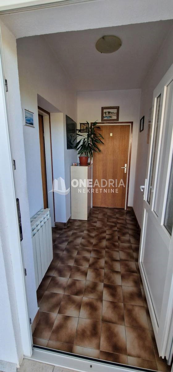 Stan Na prodaju - PRIMORSKO-GORANSKA CRIKVENICA