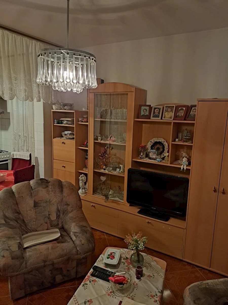 Dom Na predaj - PRIMORSKO-GORANSKA CRIKVENICA