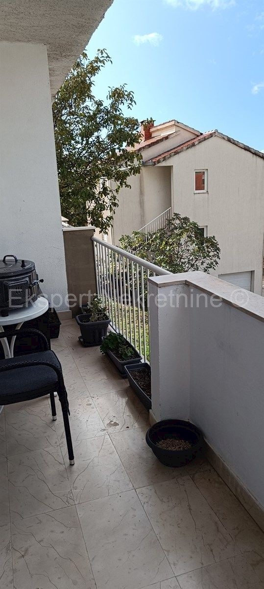 Flat For sale - SPLITSKO-DALMATINSKA PODSTRANA