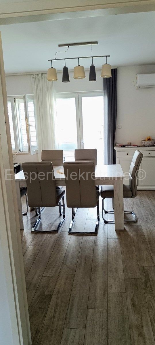 Flat For sale - SPLITSKO-DALMATINSKA PODSTRANA