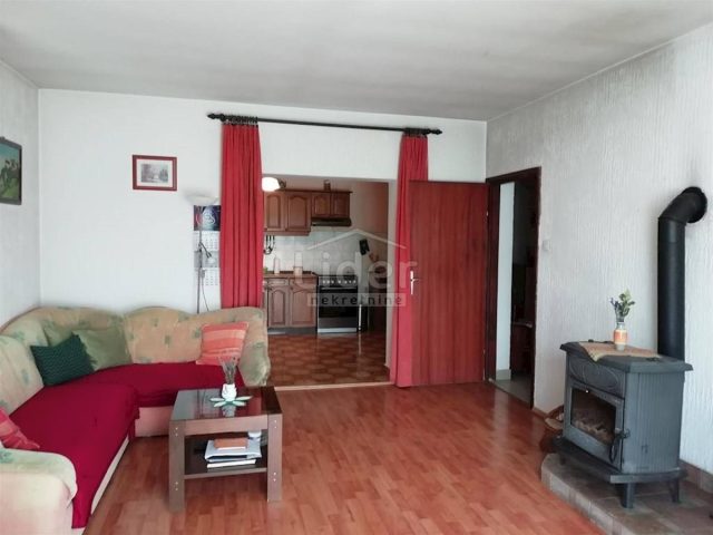 Dom na sprzedaż 300 m² – Grižane
