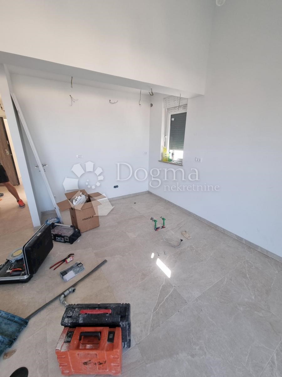 Flat For sale - SPLITSKO-DALMATINSKA BRAČ