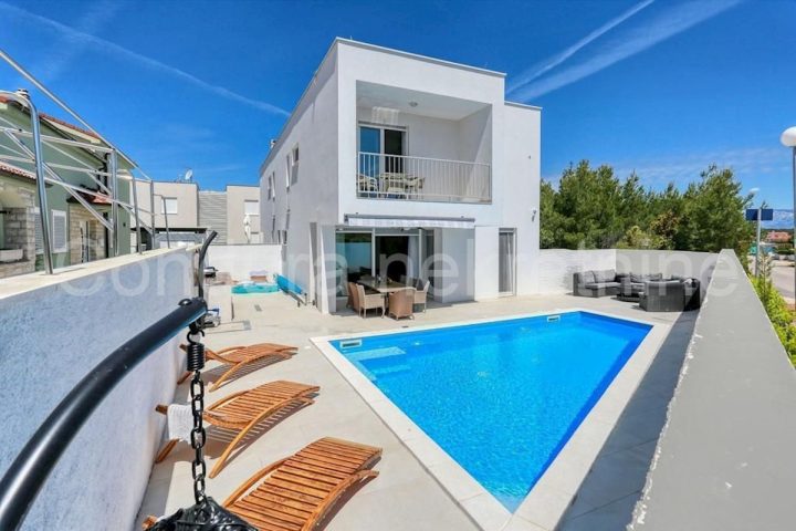 Kuća na prodaju 142 m² – Zaton