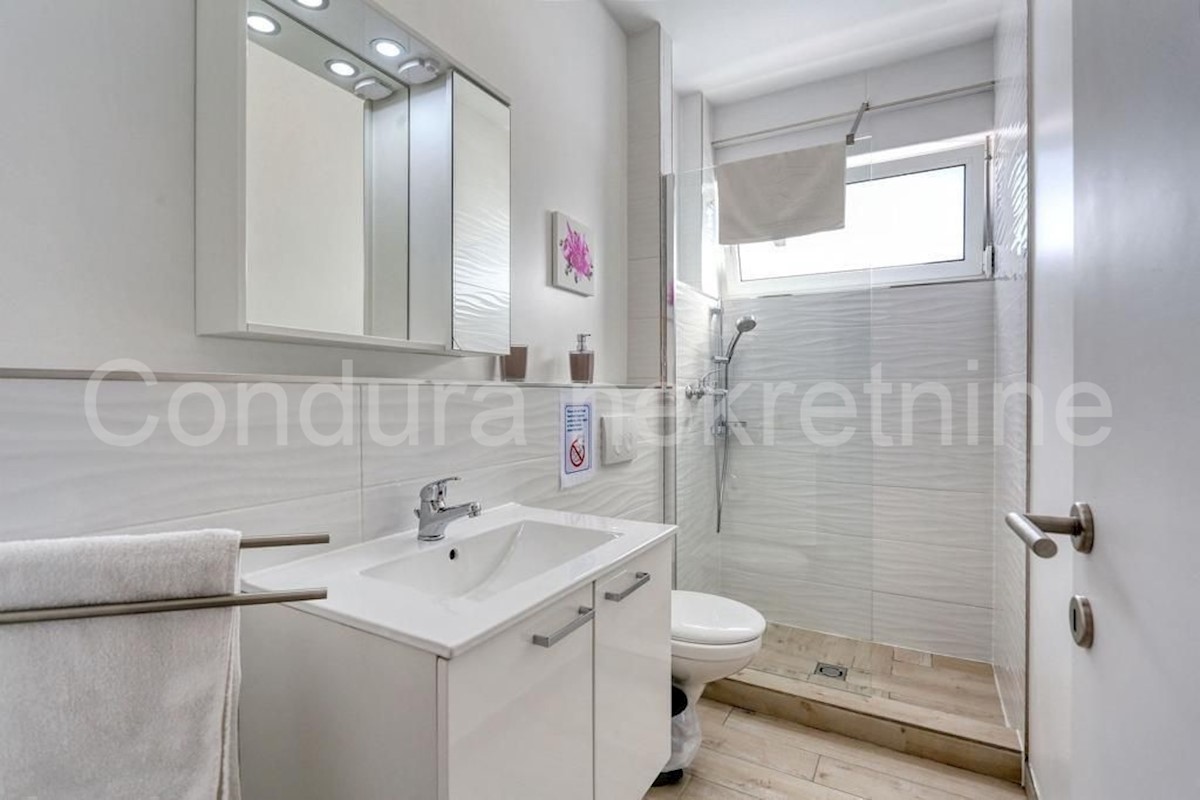 Maison À vendre - ZADARSKA NIN