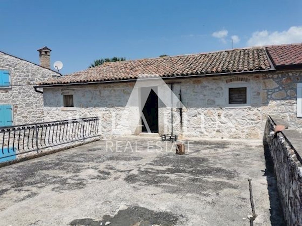 Hiša Na predaj - Istarska Poreč - foto 1/5