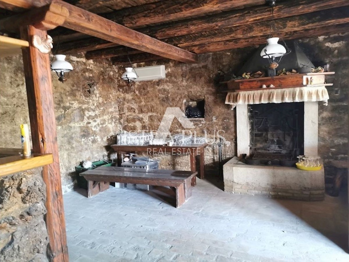 Hiša Naprodaj - ISTARSKA Poreč