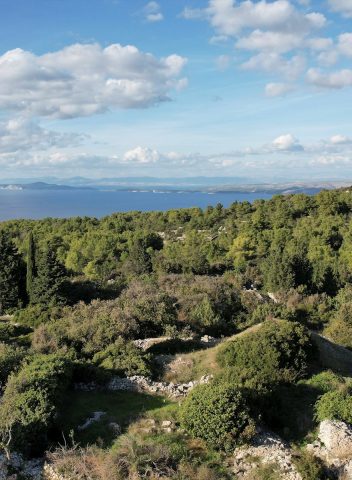 Pozemek na prodej 520 m² – Brusje