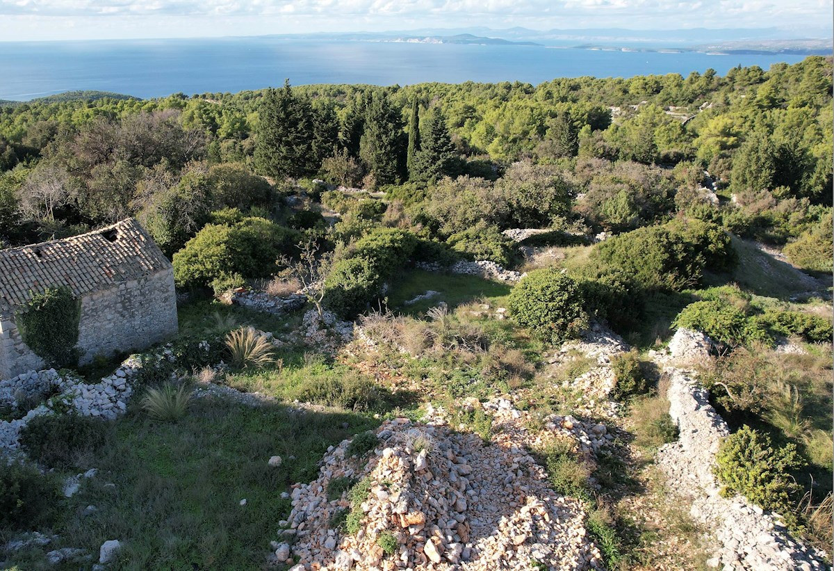 Land For sale - SPLITSKO-DALMATINSKA HVAR