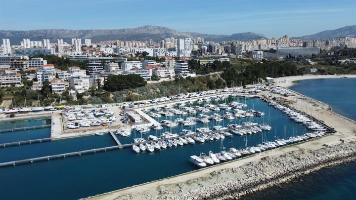 Dom na predaj 320 m² – Split