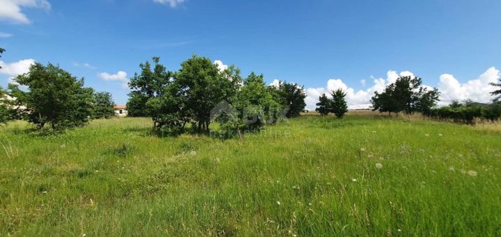 Zemljište na prodaju 1276 m² – Poreč