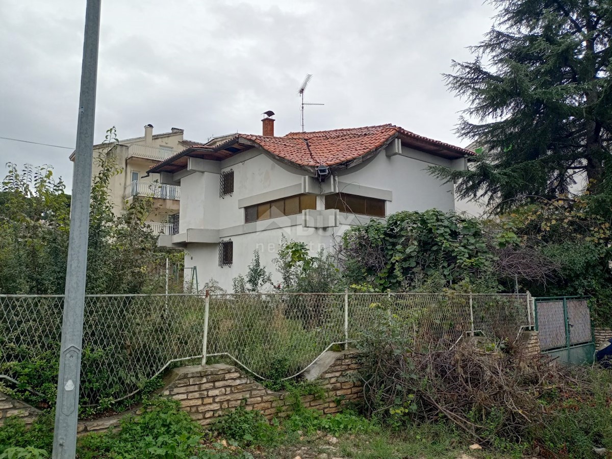 Kuća Na prodaju ŠIBENIK