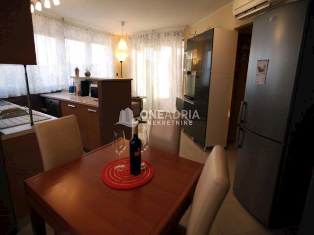 Flat for sale 75 m² – Pula
