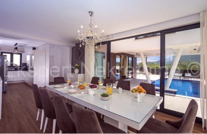 House for sale 320 m² – Gata