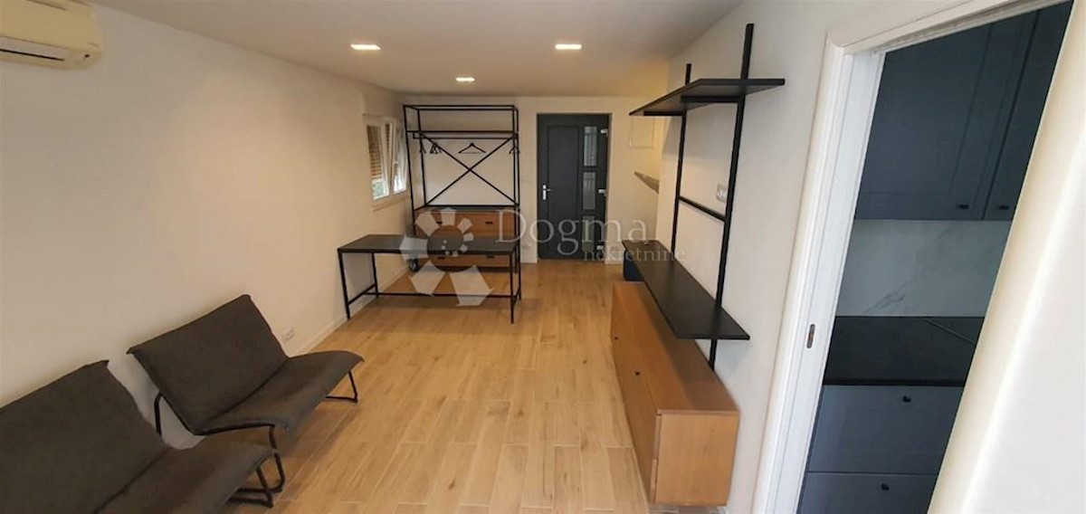 Apartmán Na prodej - SPLITSKO-DALMATINSKA SPLIT