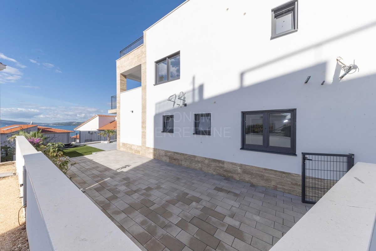 Kuća Na prodaju - SPLITSKO-DALMATINSKA ČIOVO