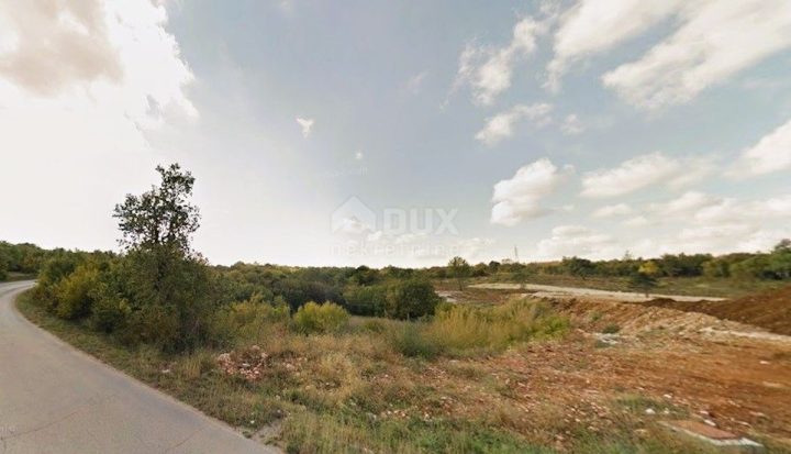 Zemljište na prodaju 13167 m² – Barban