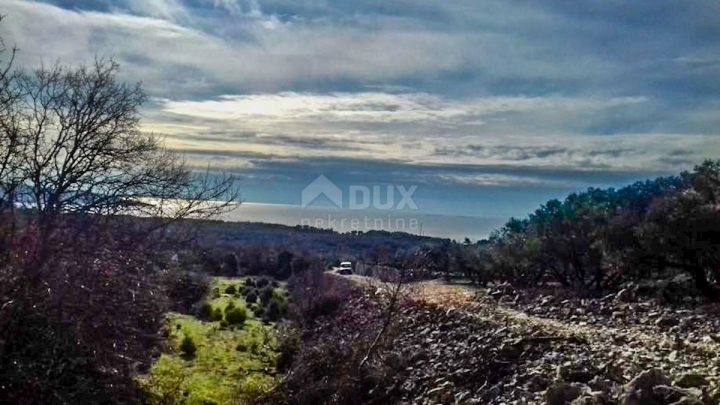 Zemljište na prodaju 1270 m² – Kornić
