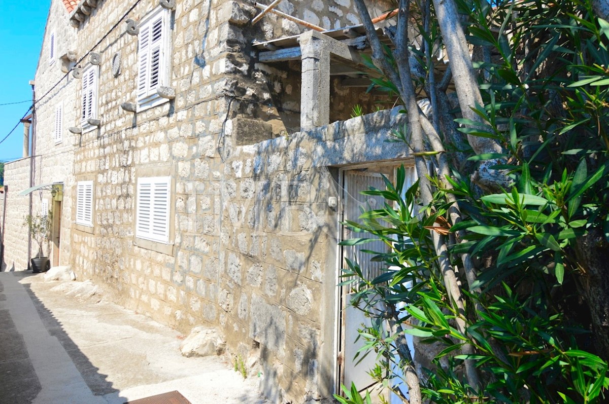 Casa In vendita - DUBROVAČKO-NERETVANSKA DUBROVNIK