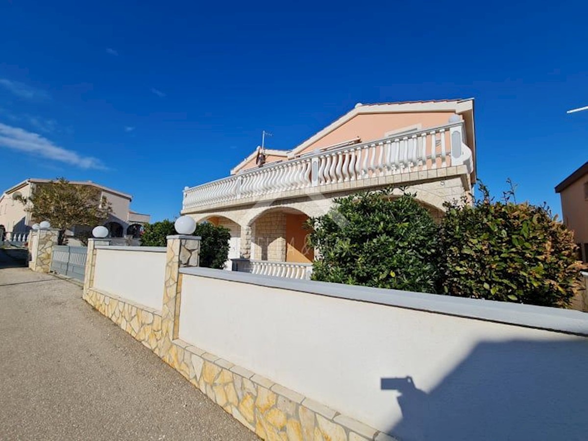 House For sale - Zadarska Vir - foto 1/37